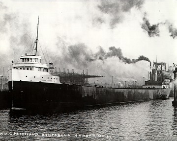 Port side bow view, beginning the first leg of her last trip, October, 1910.