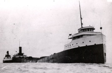Stranded on Sawtooth Reef, October, 1910, Moreland has already broken in half.