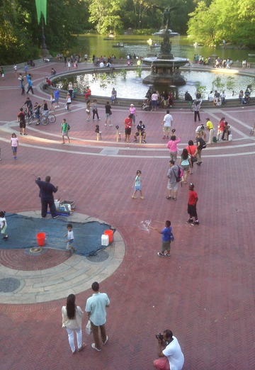 Bubble Maker, Bethesda Fountain, Central Park. New York City, 2014 